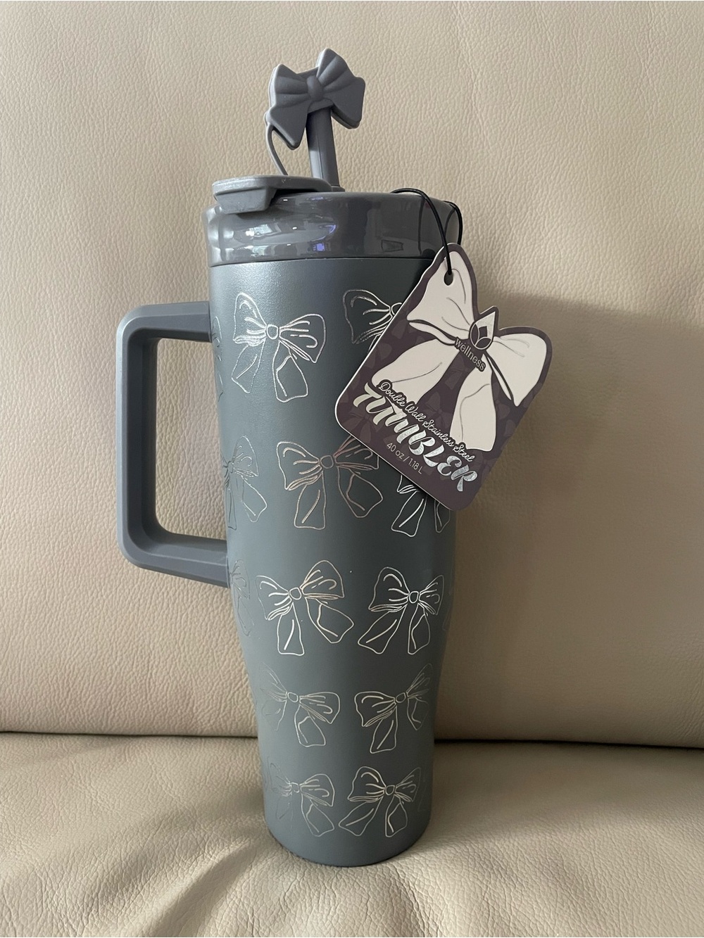 NWT** Wellness 40oz Stainless Steel Tumbler Charcoal Gray Silver Bows Insulated